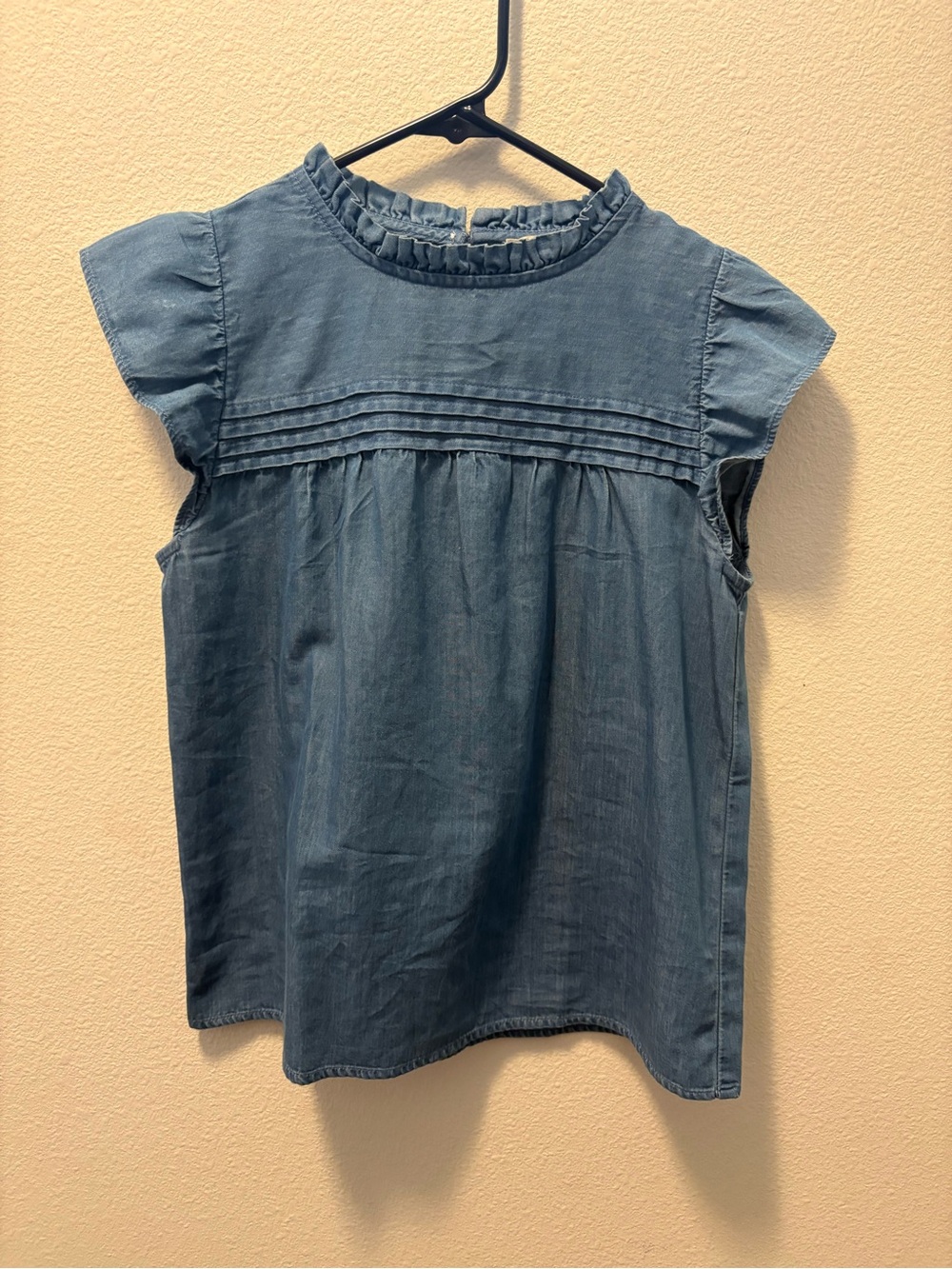 Women’s Blue Chambray Ruffle Neck Top Loft